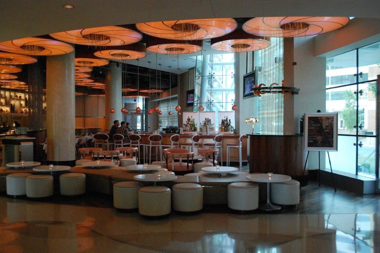 Renaissance Arlington Capital View Hotel Extérieur photo