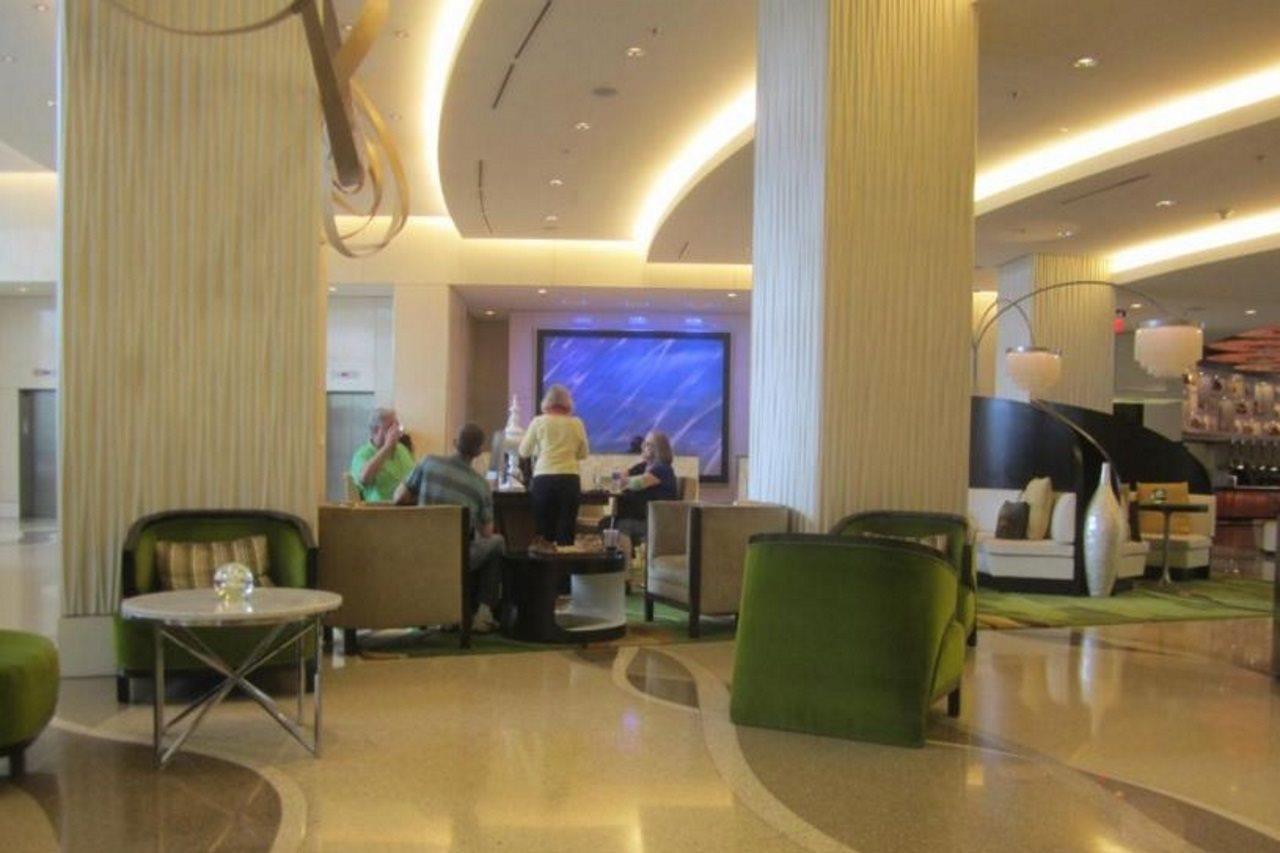 Renaissance Arlington Capital View Hotel Extérieur photo