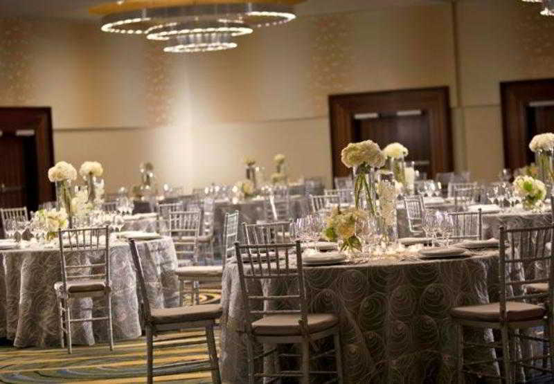 Renaissance Arlington Capital View Hotel Extérieur photo